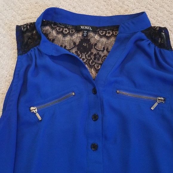 Top - Picture 2 of 3